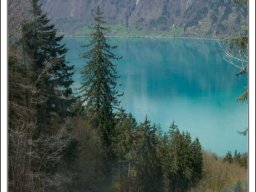 Вид на озеро Бриенц от водопада Гиссбах